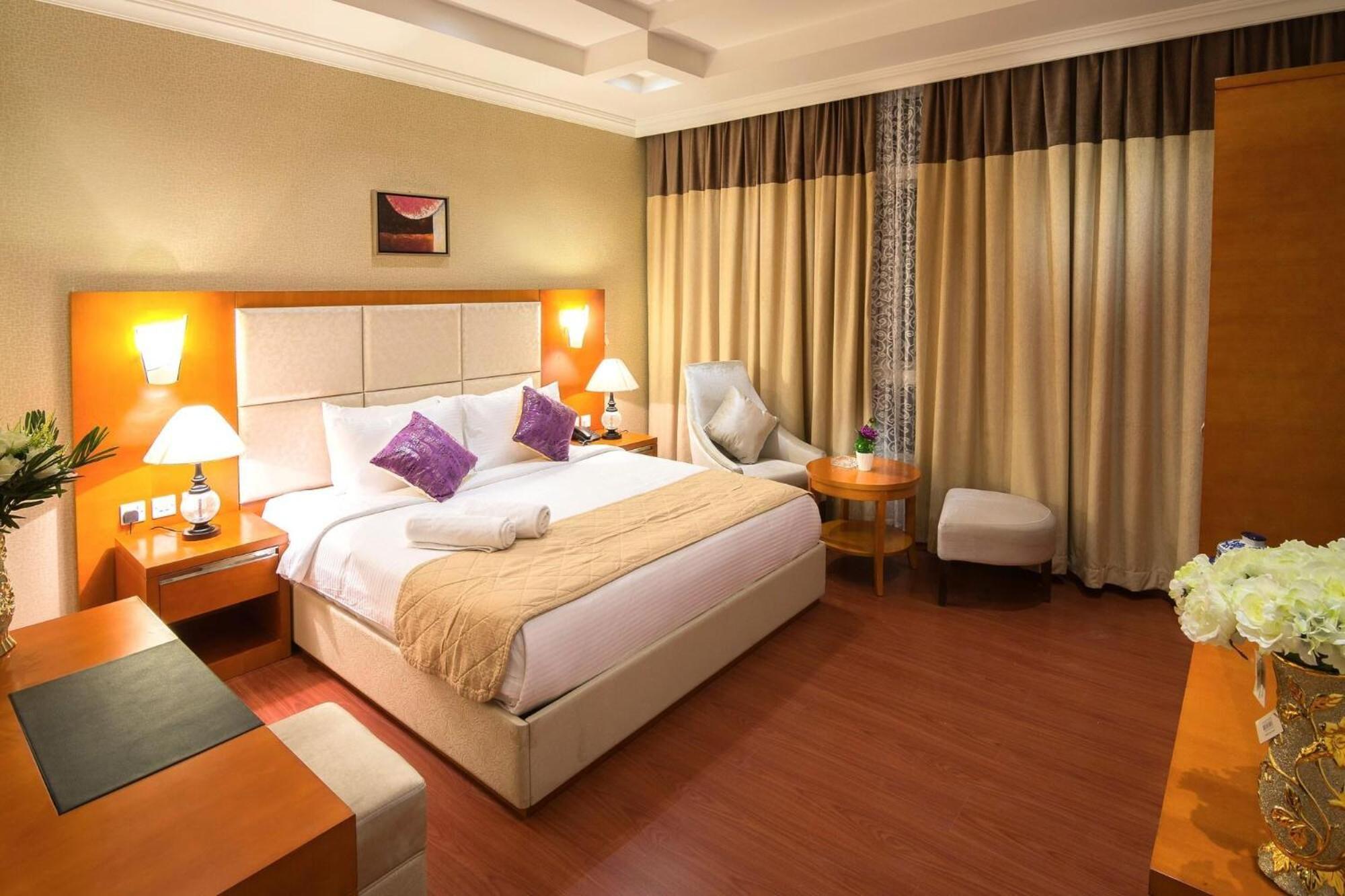 Hotel Ramida Plaza At Delhi Airport New Delhi Exteriör bild
